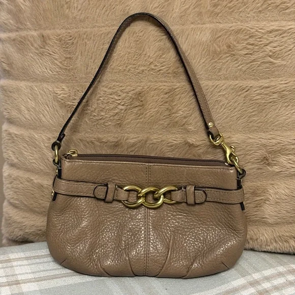 Coach Madison Leather Pleated Wristlet - Taupe / Gold Chain Link - Picture 5 of 6